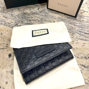 Gucci Micro GG wallet